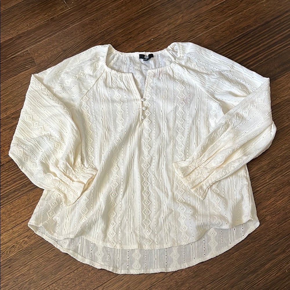New Women’s Medium Frye Cream Long Sleeve Textured Blouse